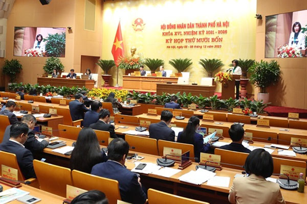 HĐND Thành phố thông qua 4 nghị quyết thuộc nhóm lĩnh vực tài chính, ngân sách-3