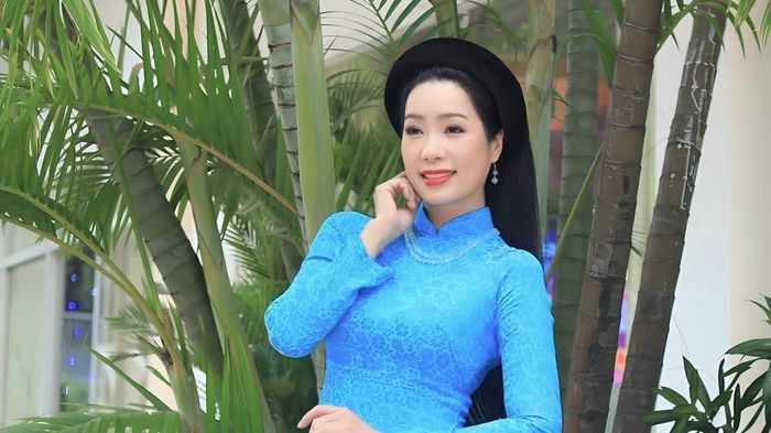 Á hậu Việt Nam đầu tiên được phong Nghệ sĩ Nhân dân-1