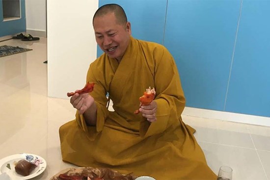 Vạch trần chân tướng của người tự xưng ‘Đại đức Thích Tâm Phúc’ vừa bị bắt