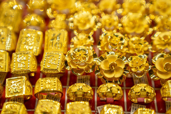 Giá vàng hôm nay 7/12/202 bật tăng, vàng SJC vẫn trên đỉnh cao-1