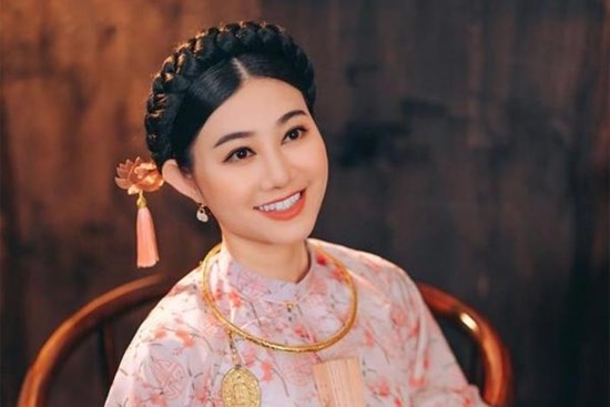 Nữ nghệ sĩ cải lương trẻ nhất được phong tặng NSND là ai?