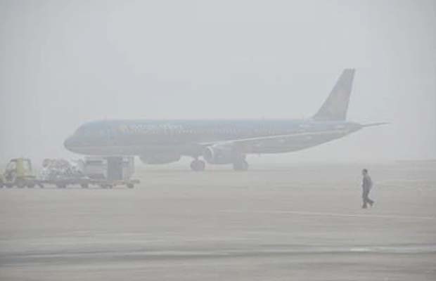 18 chuyến bay cất, hạ cánh không đúng kế hoạch do sương mù dày đặc tại sân bay Nội Bài-1