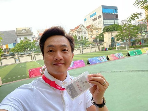 Cường Đôla Đàm Thu Trang đi họp phụ huynh, nghe cô giáo nhận xét con gái mà cười từ trường về nhà-5