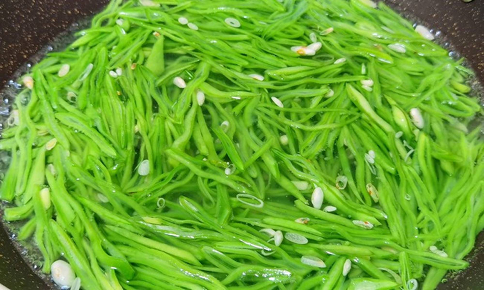 Loại rau có canxi gấp 2 lần đậu nành, 7 lần thịt gà, ăn nhiều khỏe người, chắc xương, nấu gì cũng ngon-2