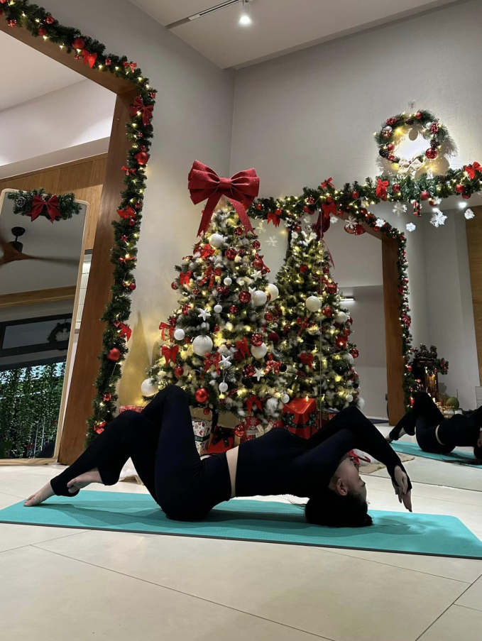 Vợ Hồ Tấn Tài khoe vóc dáng thon gọn sau sinh thì ra là tập môn thể thao này-1