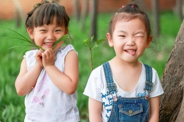 Nếu con gái có khuyết điểm này, cha mẹ đừng vội mắng mỏ, có khi trong tương lai con lại sống hạnh phúc hơn-2