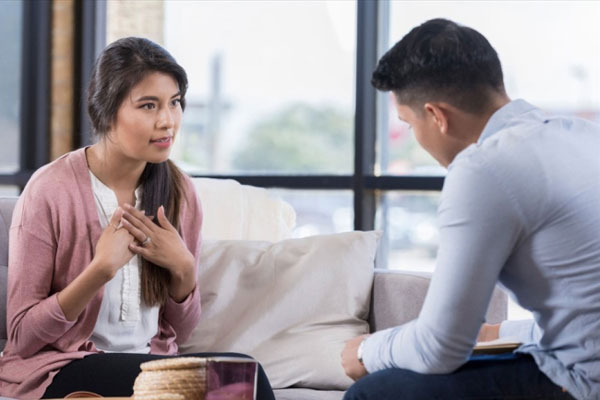 Lần đầu gặp chị chồng tương lai, tôi sững sờ khi biết đó thực sự là ai-2