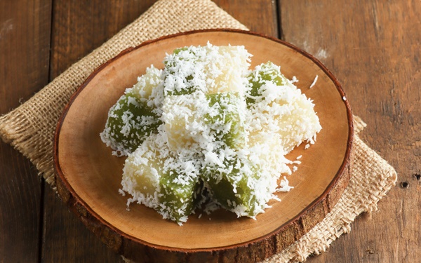 Loại củ xưa thường dùng làm lương thực chống đói của người Việt, nay thành đặc sản thơm nức bán khắp phố khi đông về-15