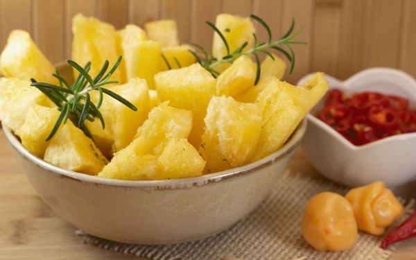 Loại củ xưa thường dùng làm lương thực chống đói của người Việt, nay thành đặc sản thơm nức bán khắp phố khi đông về-20