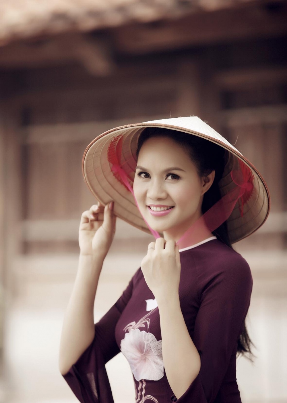 Nữ ca sĩ chuyên hát nhạc phim vừa được phong tặng NSND là ai?-8