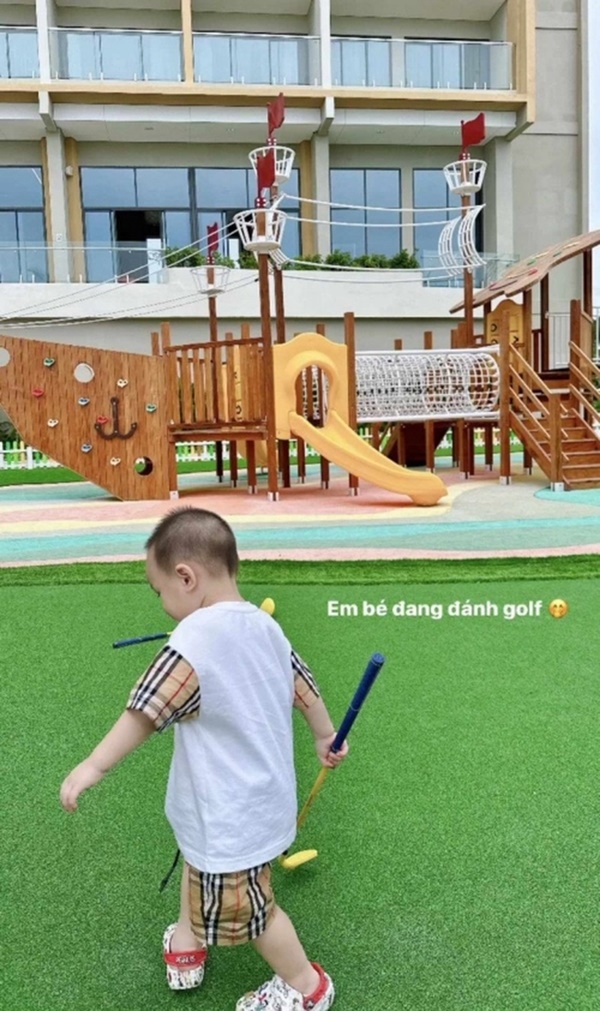 Con trai Bảo Thy mới 2 tuổi đã được học môn này, vợ cũ Đan Trường cũng chi cả tỷ đồng cho con: Lợi ích có như lời đồn?-1