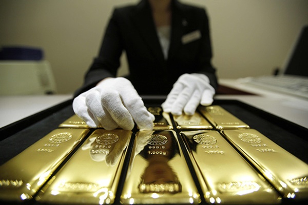 Giá vàng hôm nay 10/12/2023: Kết thúc tuần giảm giá-2