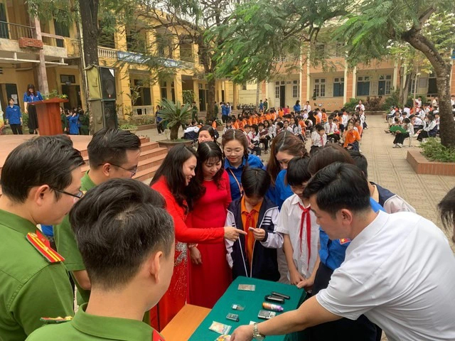 Chuyên gia lý giải nguyên nhân gia tăng hành vi lệch chuẩn của học sinh Trung học phổ thông-2