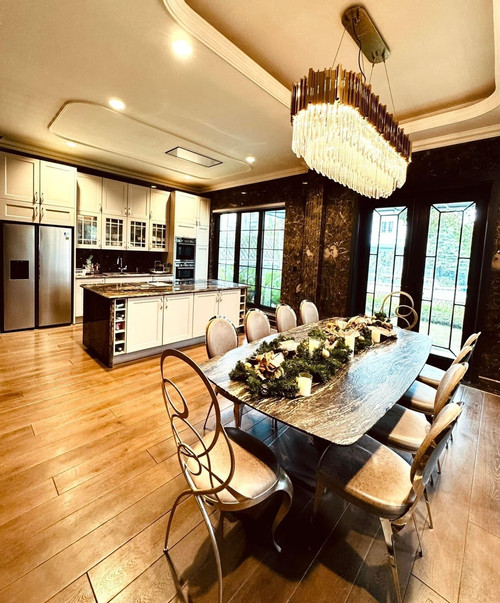 Lã Thanh Huyền và chồng đại gia đón Giáng sinh trong biệt thự triệu đô-4