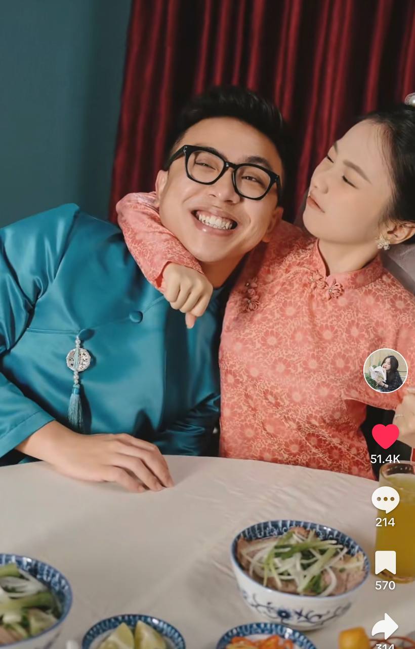 Hé lộ ảnh cưới độc nhất vô nhị của Thiếu gia hệ thống phở 10 Lý Quốc Sư Hà Nội-4