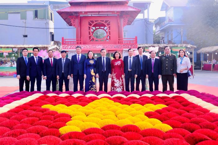 Huyện Ứng Hòa đón nhận huyện đạt chuẩn nông thôn mới và Huân chương Lao động hạng Nhì-7