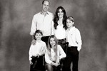 Các con của William và Kate gây bất ngờ về diện mạo cao lớn-4