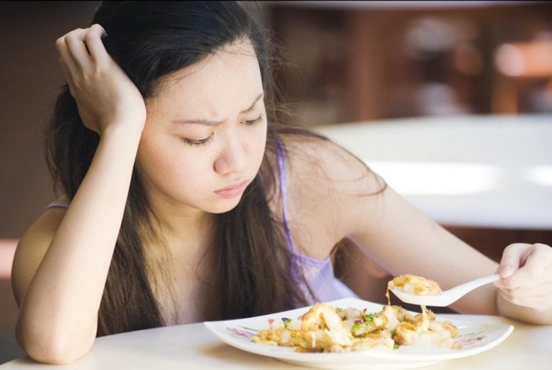 Cô gái bỏ cơm để giảm cân nhưng đường huyết vẫn tăng vù vù, bác sĩ chỉ ra sai lầm chí mạng-1