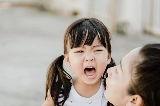 8 dấu hiệu của đứa trẻ hư