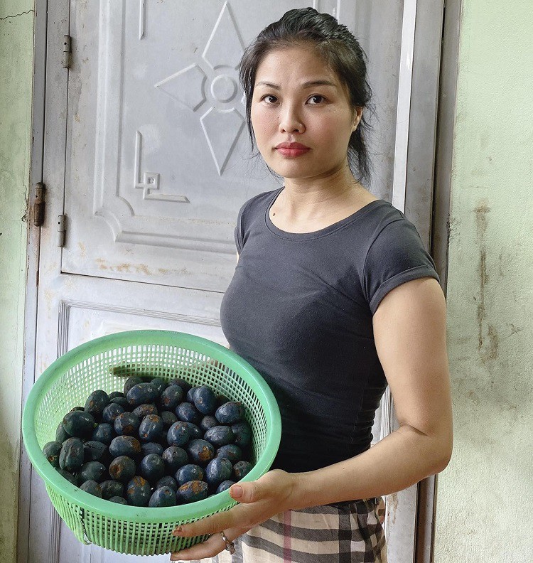 Loại quả quê đen sì vào mùa, trước rẻ bèo nay đắt ngang thịt lợn, có tiền khó mua-2