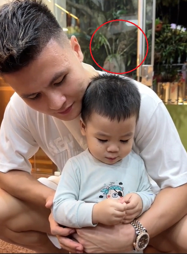 Chu Thanh Huyền quay video ở nhà Quang Hải, selfie cùng bố mẹ bạn trai: Chỉ còn thiếu một danh phận nàng dâu-2