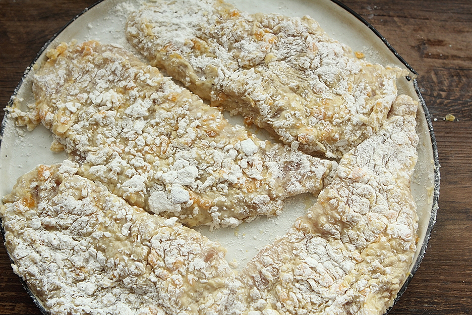 Bí quyết làm món gà rán siêu ngon, không cần vụn bánh mì mà vẫn giòn,&nbsp;hương vị hấp dẫn hơn cả mua ngoài tiệm-6