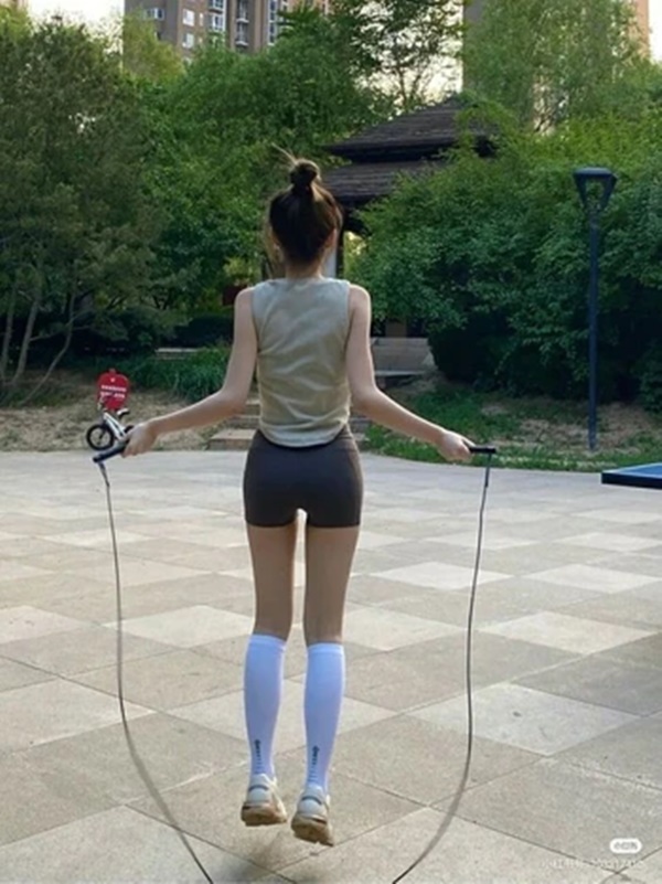 Nam thanh niên nhồi máu não, liệt nửa người chỉ vì một thói xấu trước khi đi ngủ nhiều người vẫn ưa làm-4