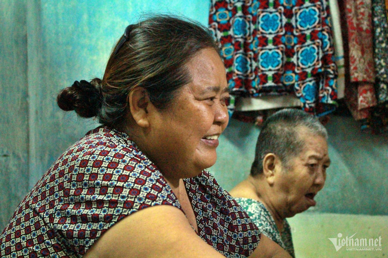 26 năm nuôi con riêng của chồng, người phụ nữ nhiều đêm không dám ngủ-4