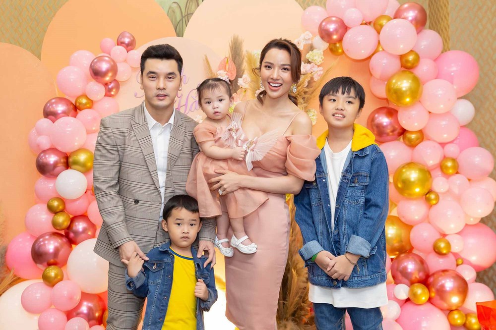 Nam ca sĩ Việt đình đám yêu say đắm người phụ nữ 1 lần đò, thương con vợ như con ruột-3