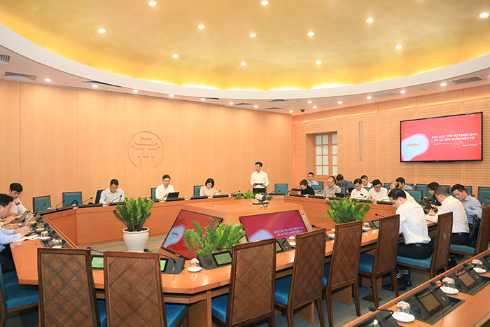 Triển khai thí điểm Sổ sức khỏe điện tử, Hồ sơ sức khỏe điện tử trên địa bàn Thành phố: Hoàn toàn khả thi và đang thực hiện đúng hướng-2