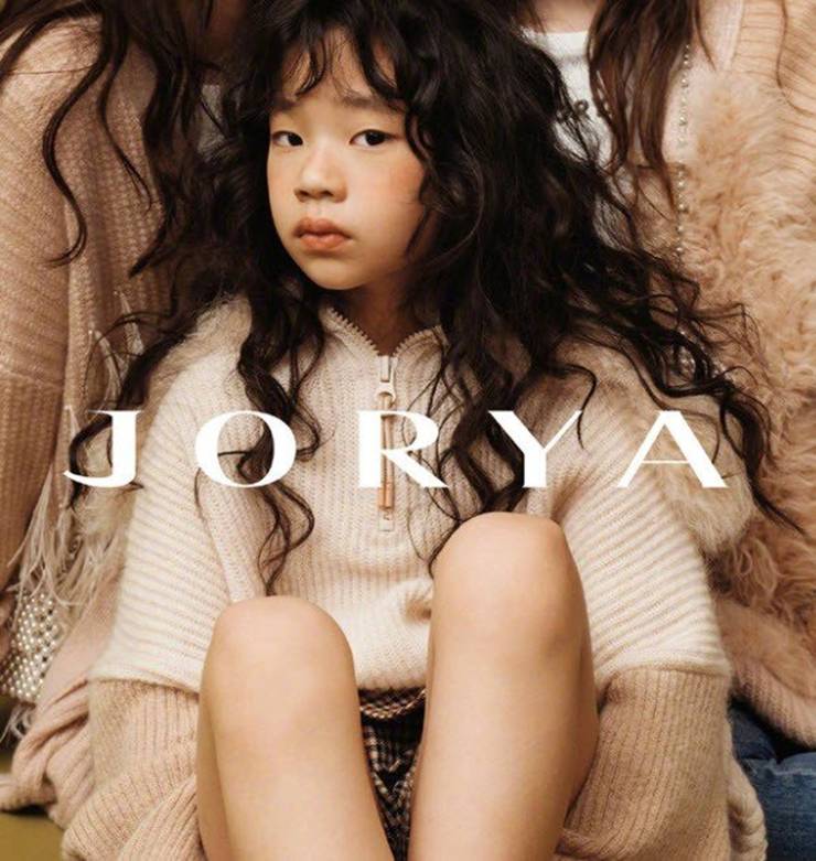 Con gái bị tố đánh bạn cùng lớp, nữ DV đình đám nói 1 câu thông minh khiến mẹ bé gái bị hại câm nín-2