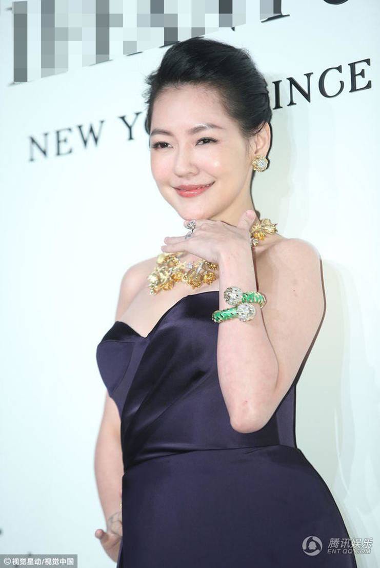 Con gái bị tố đánh bạn cùng lớp, nữ DV đình đám nói 1 câu thông minh khiến mẹ bé gái bị hại câm nín-5