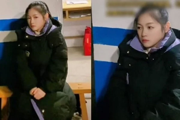 Trẻ như nữ sinh, cô giáo bị bảo vệ cấm về nhà khi chưa tan trường-1