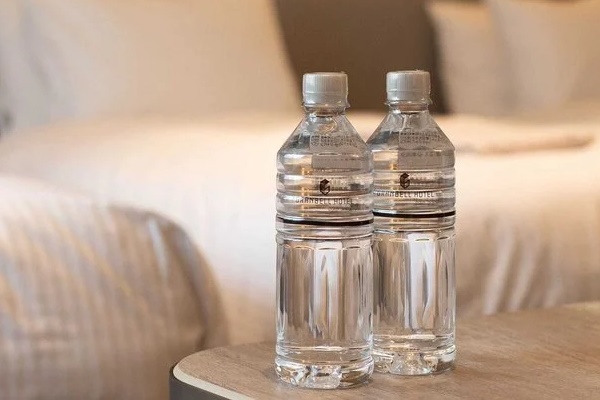 Đặt ngang chiếc thìa gỗ trên nồi đang sôi có tác dụng gì?-2