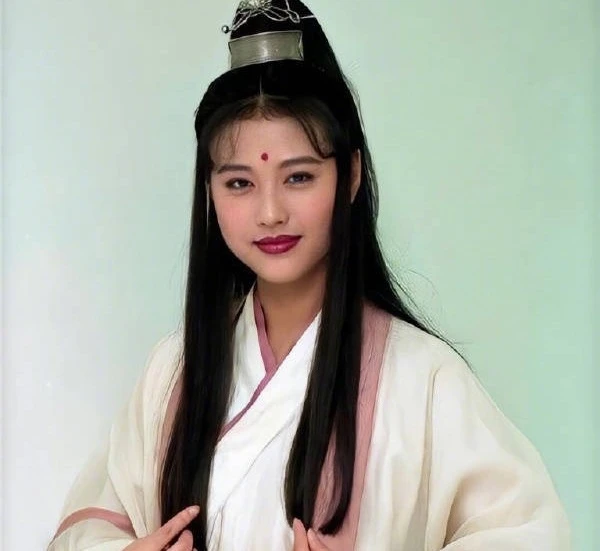 Châu Hải My - mỹ nhân khiến Kim Dung muốn viết lại kết truyện-4