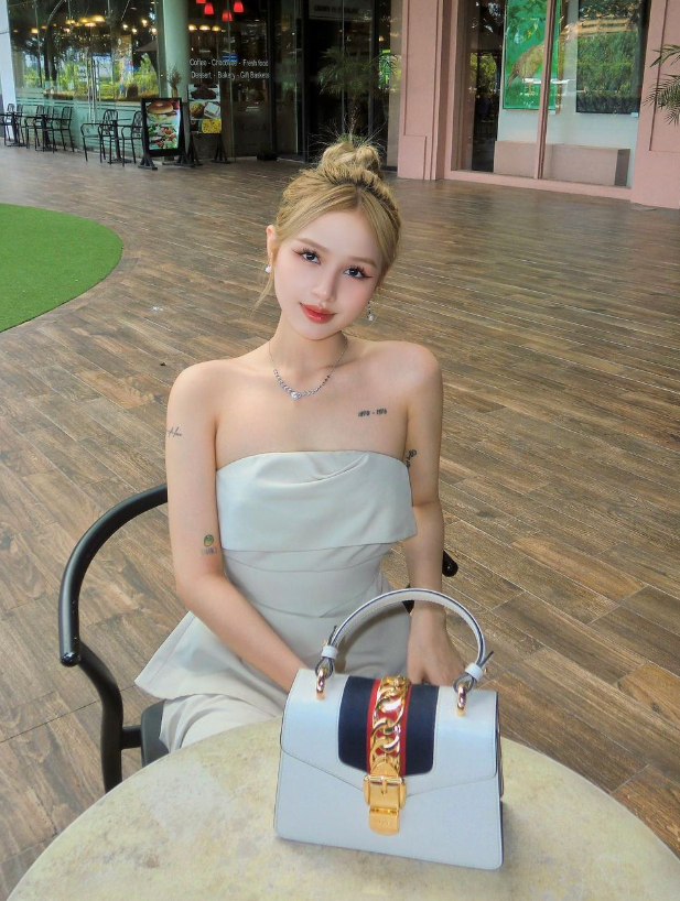 Cô gái từng đi cắt móng tay móng chân kiếm 10-20 nghìn/buổi, giờ lấy chồng thiếu gia và có cuộc sống nhiều người mơ-5