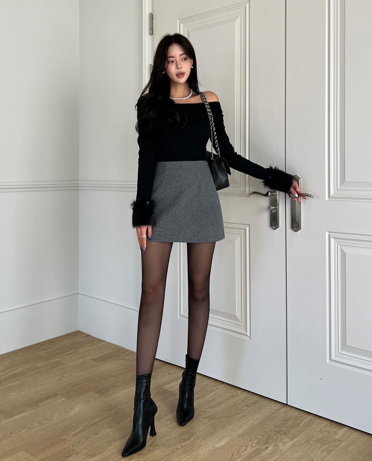 5 kiểu chân váy ngắn trẻ trung nên sắm để diện Tết-1