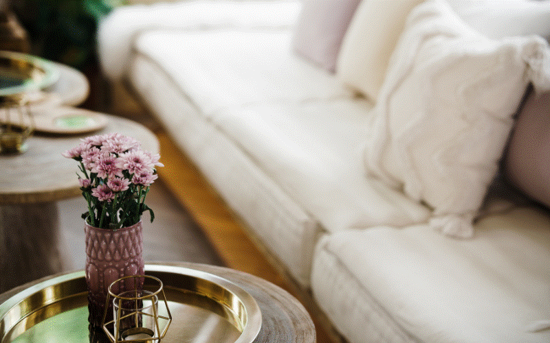 Sự thật việc cắm hoa cúc trên bàn thờ khiến tiêu tán tài lộc-8