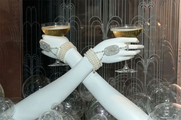 Vấn đề khó tin của giới rich kid hiện tại: Gặp khó khăn khi tiêu và quản lý khối tài sản khổng lồ từ bố mẹ tỷ phú-1