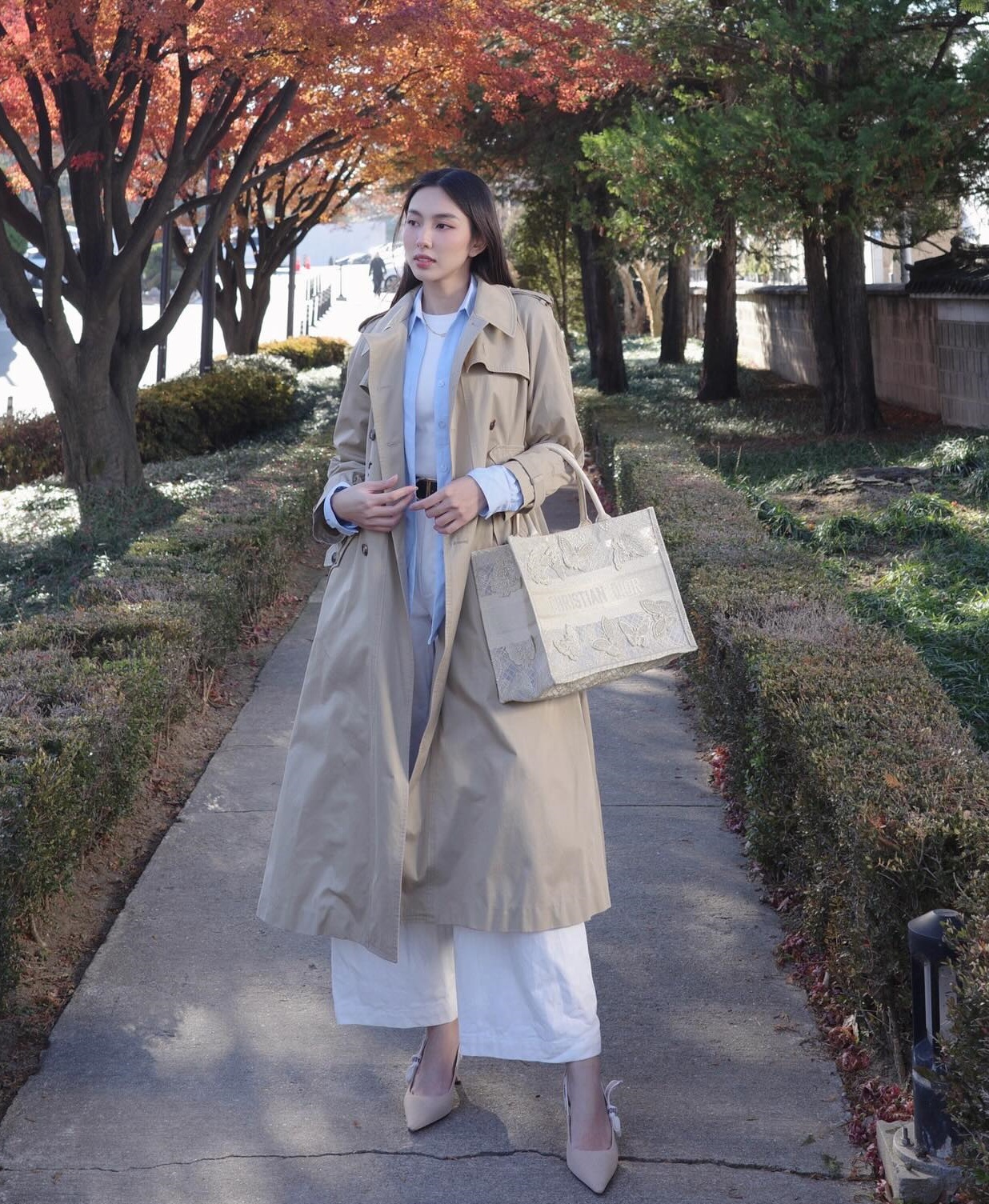 5 mẫu áo khoác sang xịn mịn, không thể thiếu trong tủ đồ của sao Việt-8