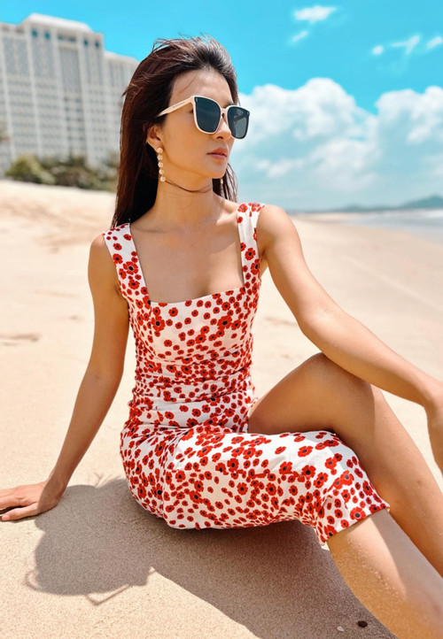 Kim Tuyến: Mẹ đơn thân gợi cảm, nhận danh hiệu NSƯT ở tuổi 36-15