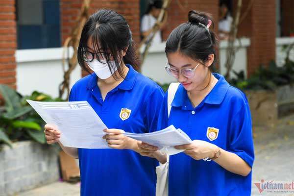 Thi tốt nghiệp THPT từ 2025 chỉ 4 môn, các đại học tuyển sinh ra sao?-1