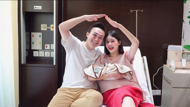 Hoa hậu Ngân Anh vỡ òa cảm xúc khi sinh con trai đầu lòng-1