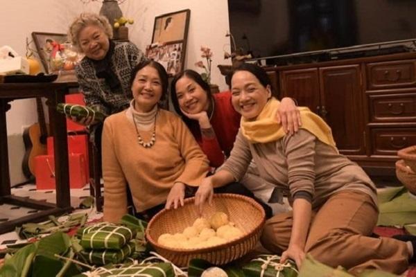 Mẹ NSND Lê Khanh được phong NSƯT ở tuổi 85: Số giời thương nên cho chứ tôi chả bao giờ dám nghĩ là được-2