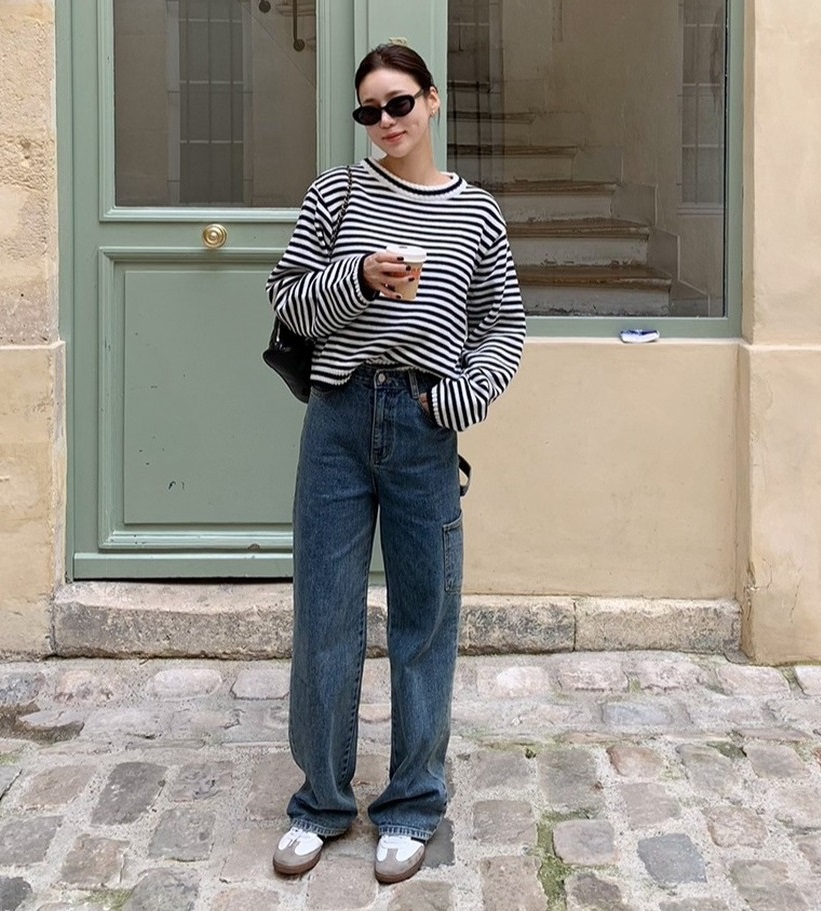 Quần jeans ống rộng đang dẫn đầu xu hướng và 10 cách diện chuẩn sành điệu-9