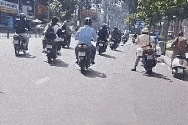 Cảnh báo tình trạng cò mạo danh đăng kiểm viên để trục lợi-2