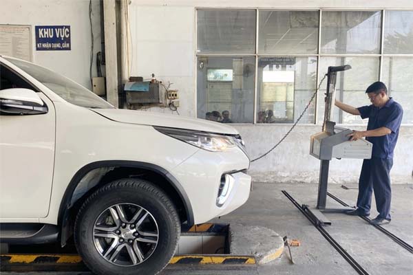 Ra tòa ly hôn, bị phát hiện mang thai khi mới 13 tuổi-1