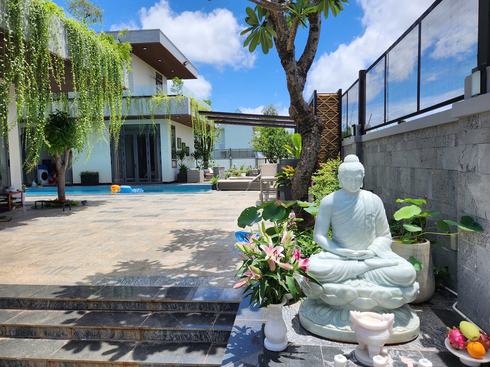 Nam ca sĩ Việt nổi danh một thời, tổ chức đám cưới sau 11 năm chung sống, có 5 con là ai?-6