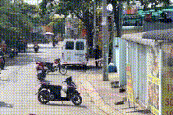 Phát hiện nam thanh niên tử vong bất thường trên vỉa hè ở TP. Thủ Đức