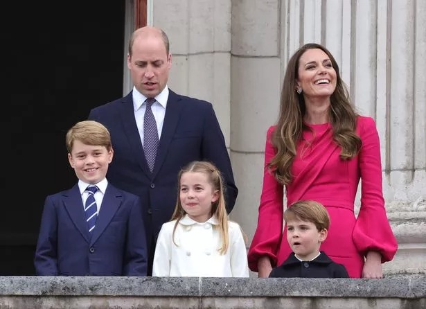 Lý do quan trọng khiến George phải tách biệt với William và Kate trong mỗi dịp gia đình đi cùng nhau, quy tắc an toàn bắt buộc tuân thủ-3